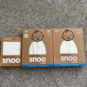 Happiest baby SNOO sleep sacks (M & L) and sheet!